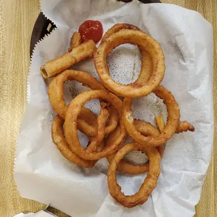 onion rings and ketchup