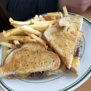 Patty Melt minus sautéed onions