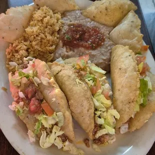 Puffy taco plate