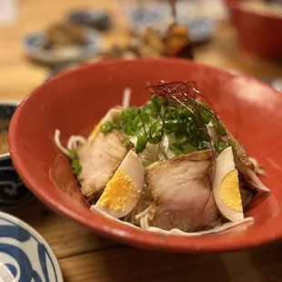 Dipping cold noodle: very refreshing