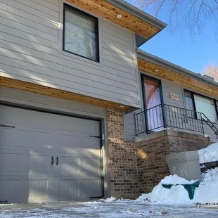 James Hardie Siding / Cedar Accents