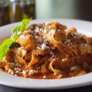 pasta dish, pasta, food
