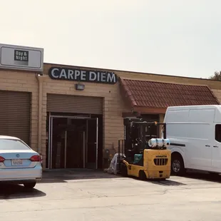 What the store actually looks like. Its small and hard to spot so here's a photo