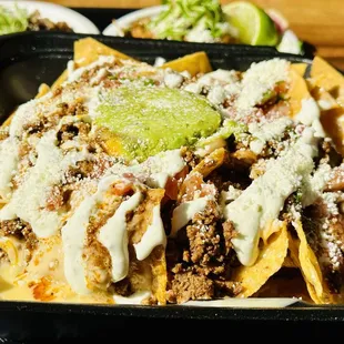 Nachos. 10/10 best thing we ordered.