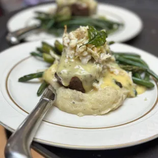 Filet Oscar, Catering