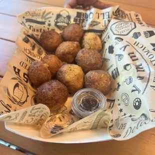 Heavily burnt pholourie