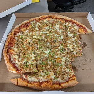 Carrico's 28" pizza
