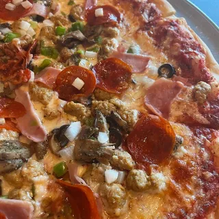 Deluxe Pizza