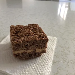 Peanut butter rice crispie