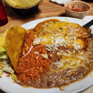 a plate of mexican food