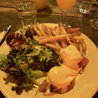 Brunch Eggs Benedict