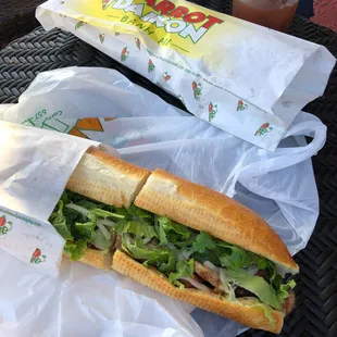 Banh mi heo quay is really good here.. love this so much
