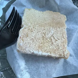 Lemon bar size of fork