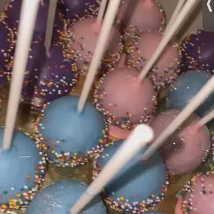 12 vanilla &amp; 12 chocolate cake pops