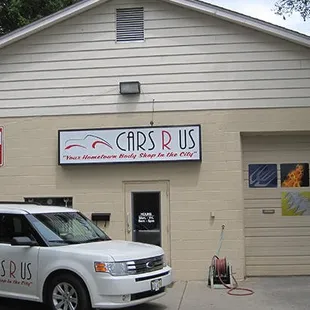 CARS R US Building