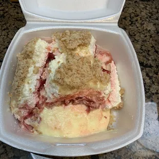 Dessert time? How bout some Strawberry Delight !