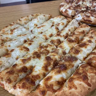 Breadsticks with cheese