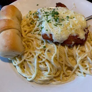 Chicken Carsonie with all alfredo