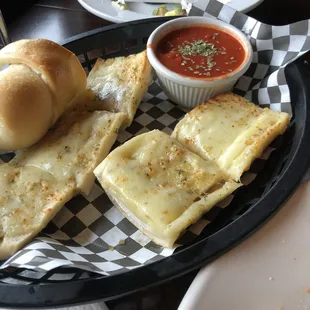 Garlic bread with very little garlic