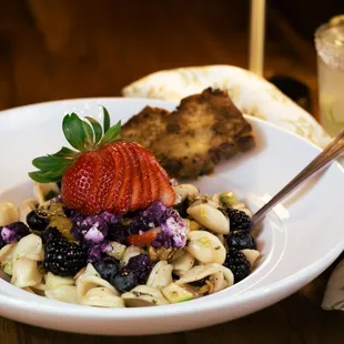 Jayme&apos;s Pasta &amp; Fruit Salad