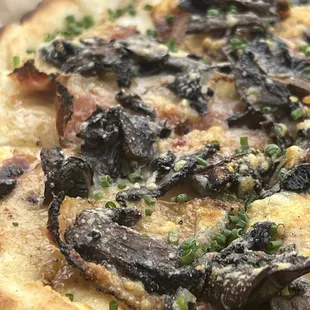 GF Mushroom Pizza