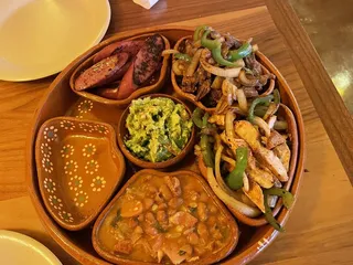 Los Molcas Taco Bar And Grill