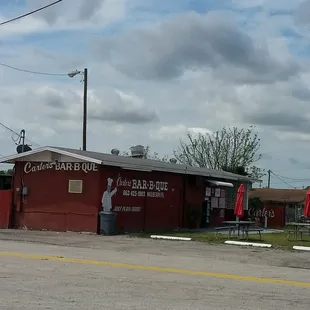 Front of restaurant on a Sunday.