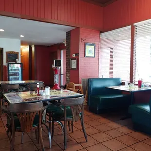 Small, delicious, little diner!