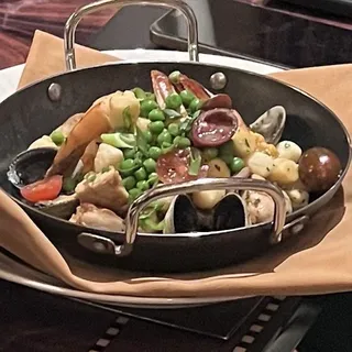 Valenciana Paella*