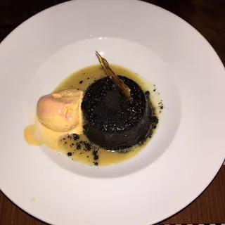 Valrhona Dark Chocolate Pecan-Brownie Tart