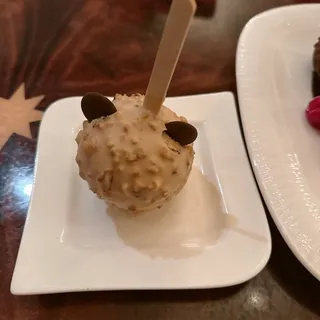 Hazelnut Crunch Mickey Pop