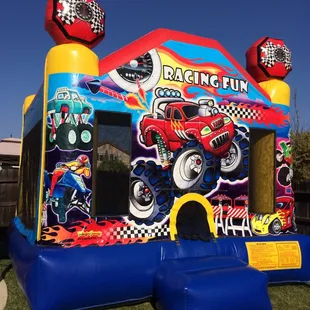 Racing fun bounce house