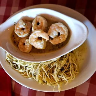 Shrimp scampi special