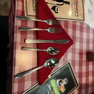 Unique table setting. Nice.