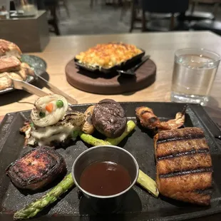 Carve Lunch Board Smoked Mac &amp; Cheese