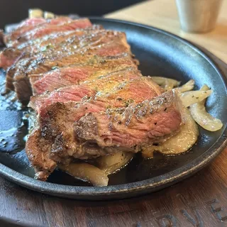 14 oz. CARVE Smoked Sliced Ny Strip*
