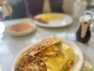 Dean's Homestyle Cafe