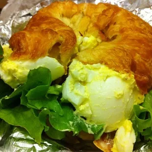 Egg salad sandwich