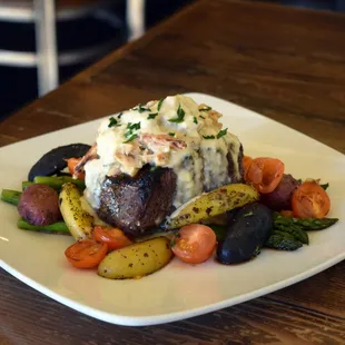 Valentine&apos;s Week Special. Filet Oscar