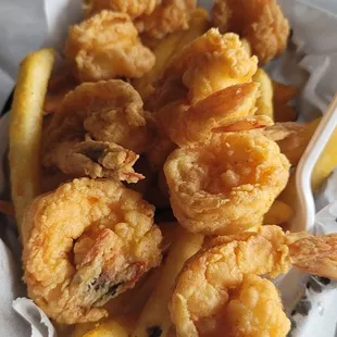 Shrimp basket with  Cajun Fries as the side