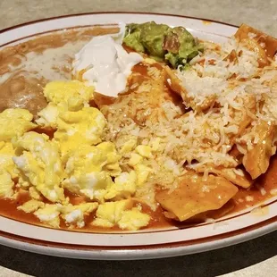 Chilaquiles con Huevos