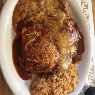 Can't say enough about this little place.  Great service. Great food. Great prices.  Home cooking family ran place at its best.