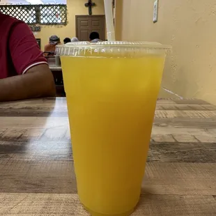 Mango agua fresca
