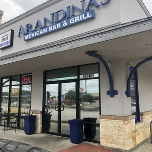 Arandinas Mexican Bar &amp; Grill