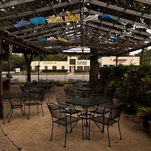 Outdoor seating facing the street/entrance