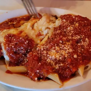 Lunch portion chicken parmesan with penne pasta