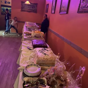 Robin also made cakes and cookies for our party. What a jewel she is.