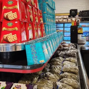 Crackers and bags of bay leaves.