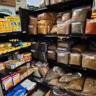 Bulk bags (up to 5 lbs!) of spices.