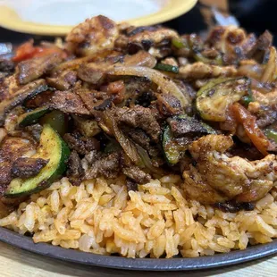 Trio Fiesta w/all the vegetables &amp; corn tortillas